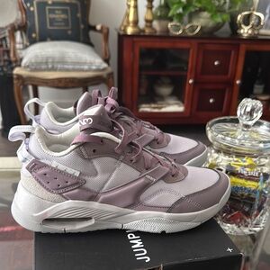 Jordan Women's Sneakers in Purple and White